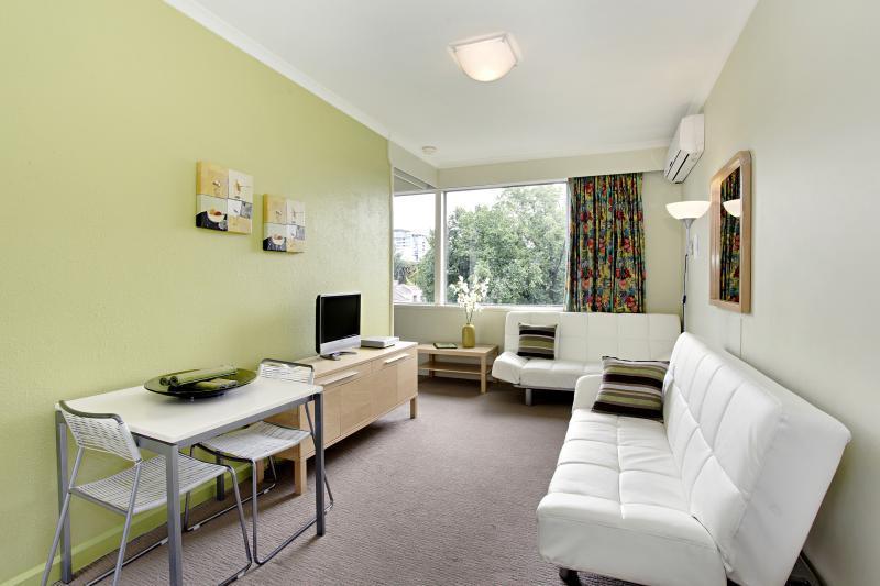 เบิร์ชเชส เซอร์วิซ อพาร์ตเมนต์ Aparthotel เมลเบิร์น ภายนอก รูปภาพ