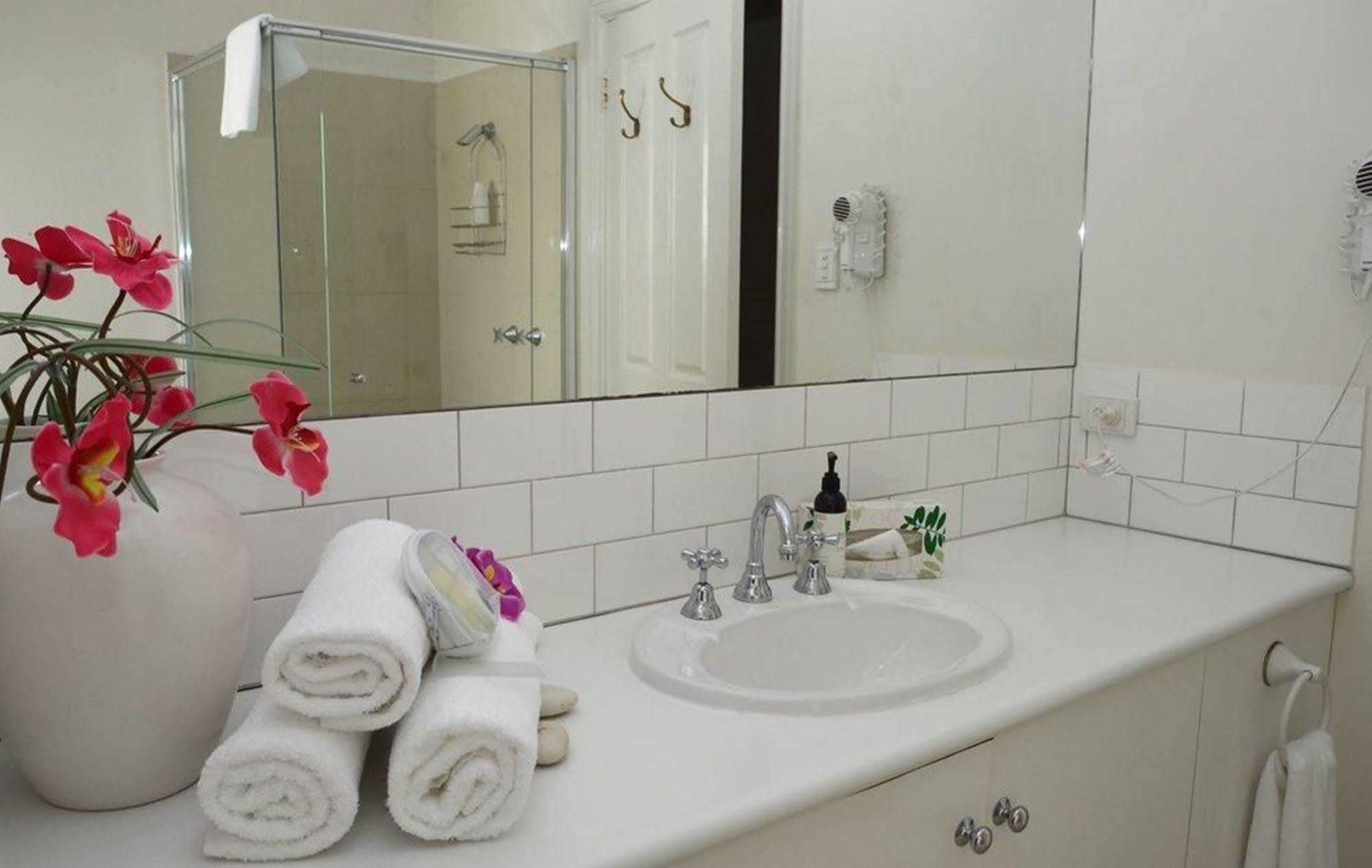 เบิร์ชเชส เซอร์วิซ อพาร์ตเมนต์ Aparthotel เมลเบิร์น ภายนอก รูปภาพ